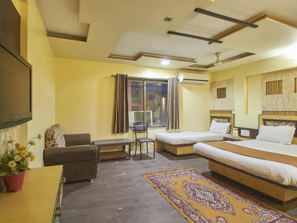 Hotel Sai Suraj Palace