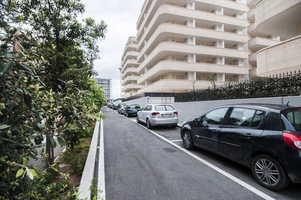 GuestHost - Fonte Laurentina Apartments