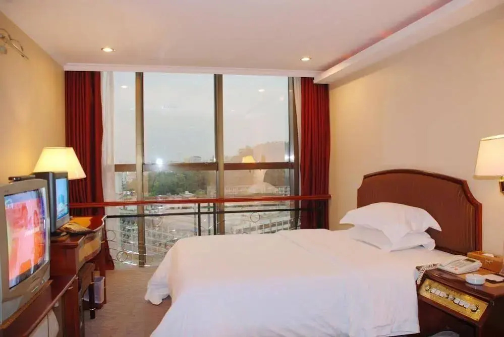 Out Sky Hotel