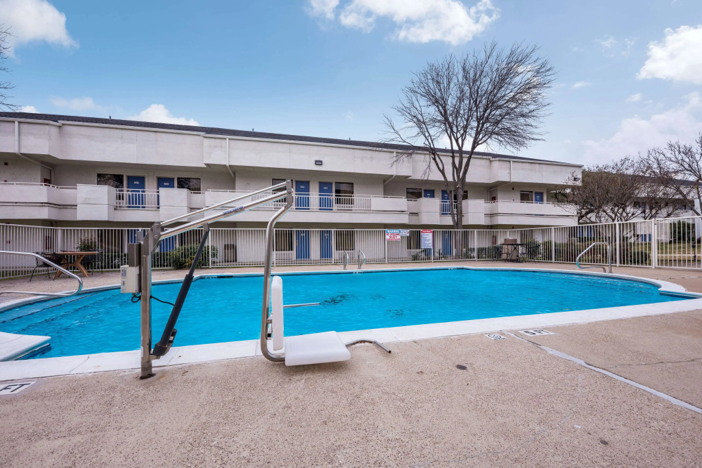 Motel 6-Irving, TX - Irving DFW Airport East