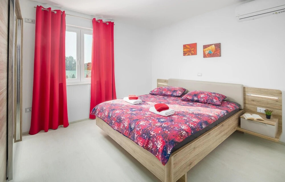 3 Bedroom Gorgeous Home In Pula