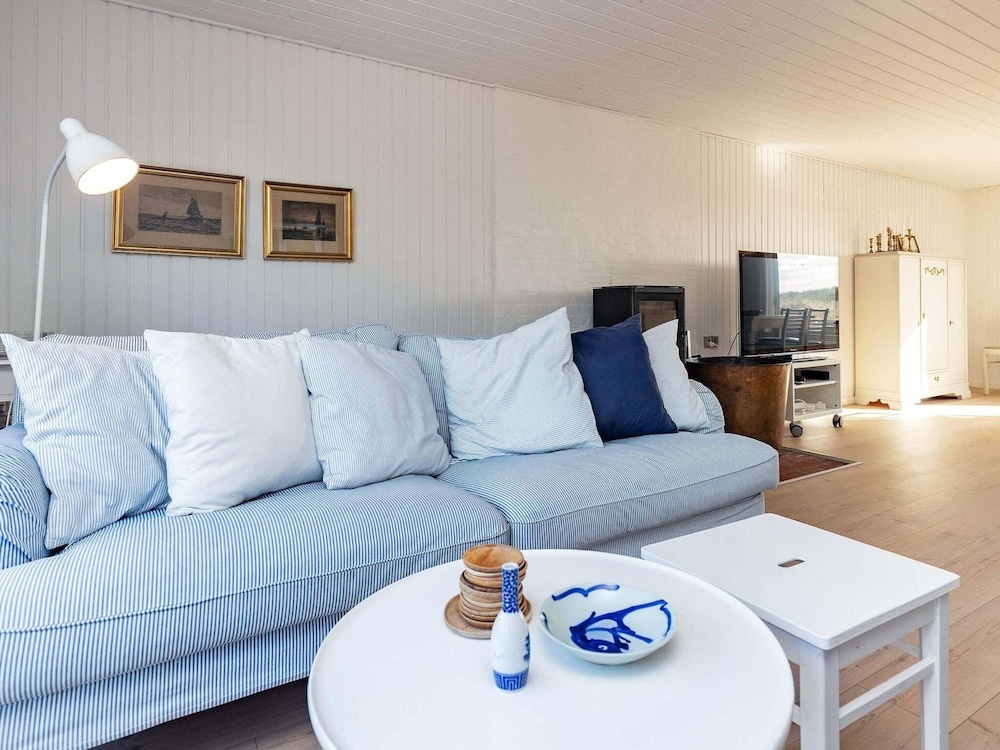 8 Person Holiday Home in Jerup-by Traum