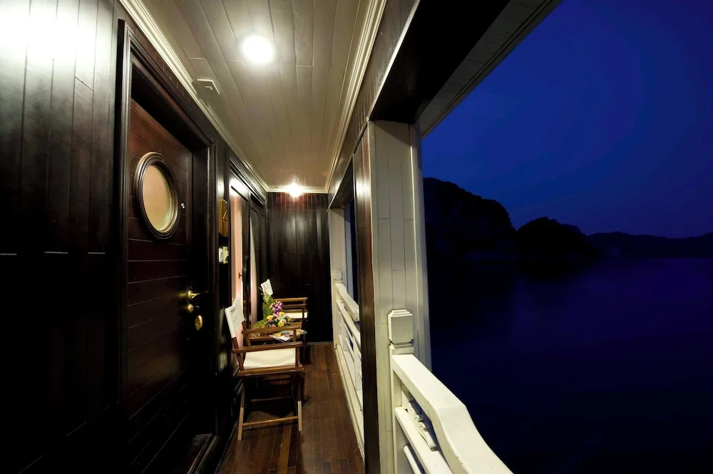 Bhaya Luxury Halong Cruise - Manage by LuxCruises