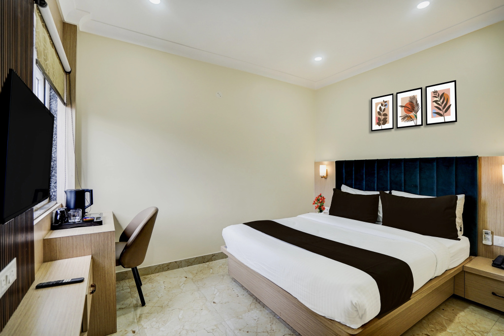 Super Townhouse Oak Banaras Central Railway Junction Formerly Sri Hari Inn