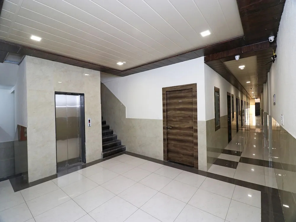 Capital O 28016 Hotel Big Dream