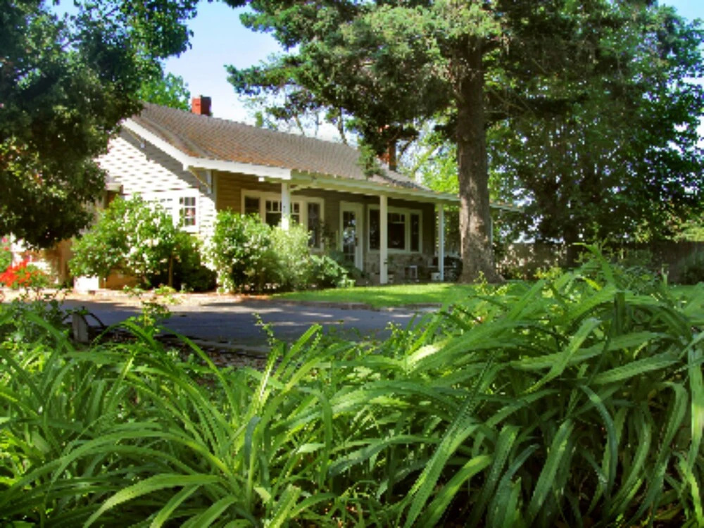 Pinot Noir Cottage