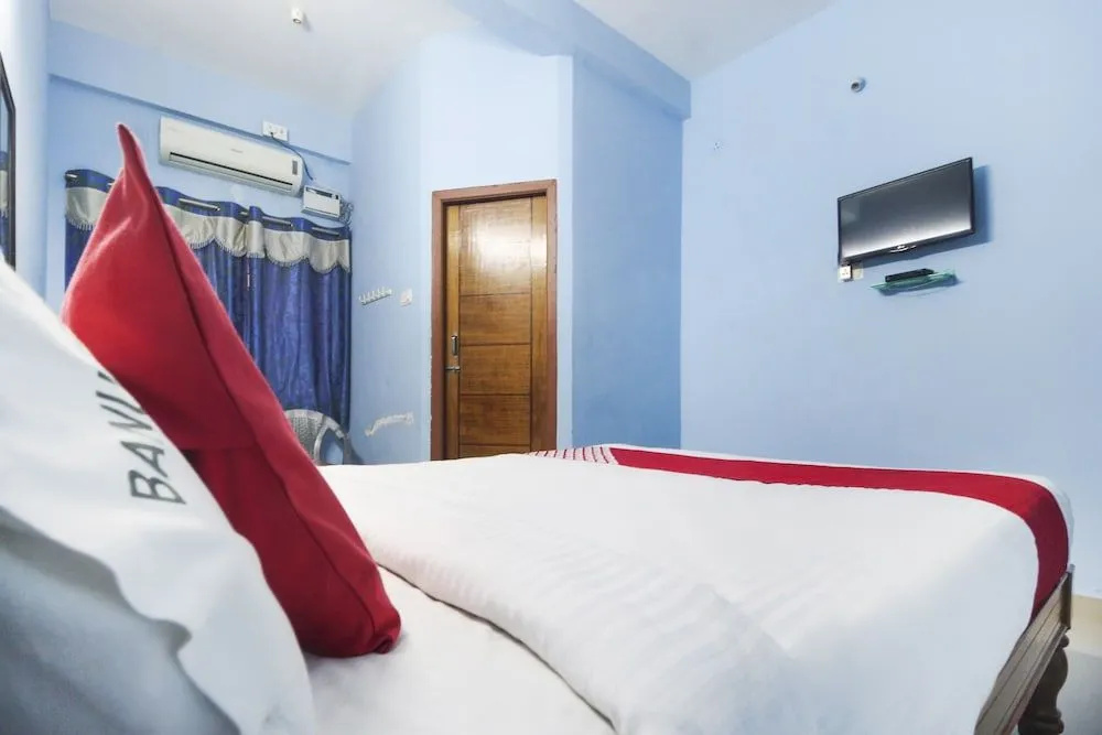 OYO 8053 Banu Residency