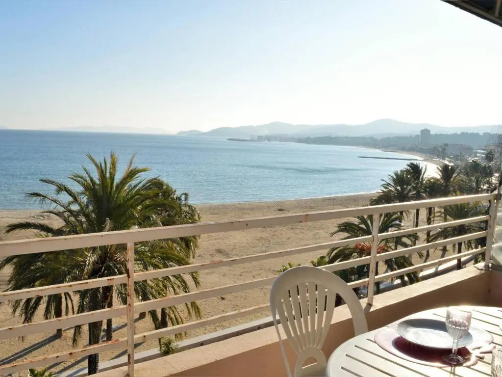 Appartement Le Lavandou, 2 pièces, 4 personnes - FR-1-251-287