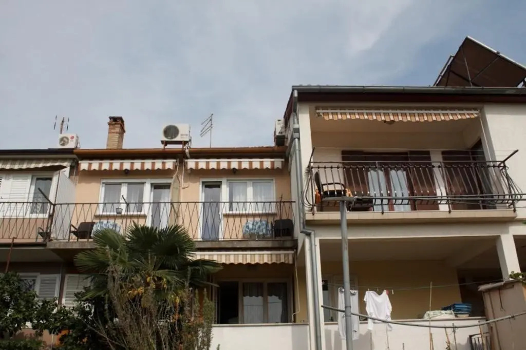 Lino Apartments