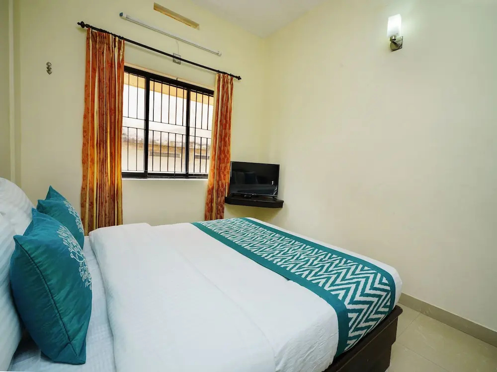 OYO 10069 Peter's Hill View Residency