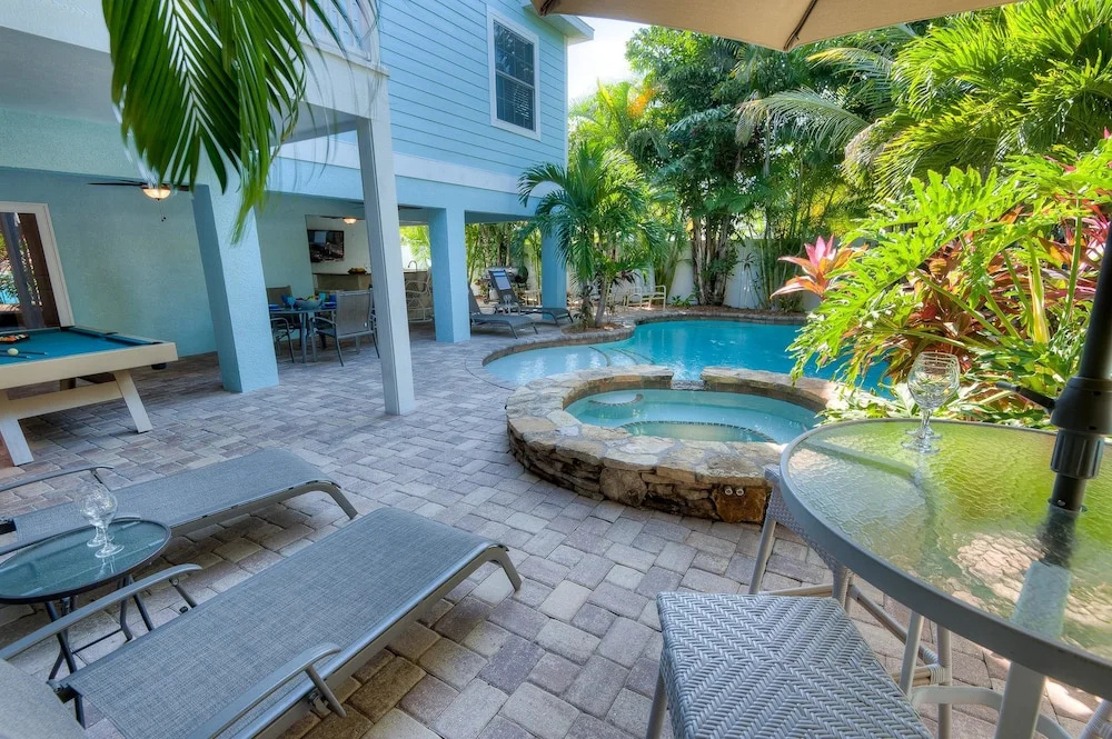 Beachbreeze Apartment 6