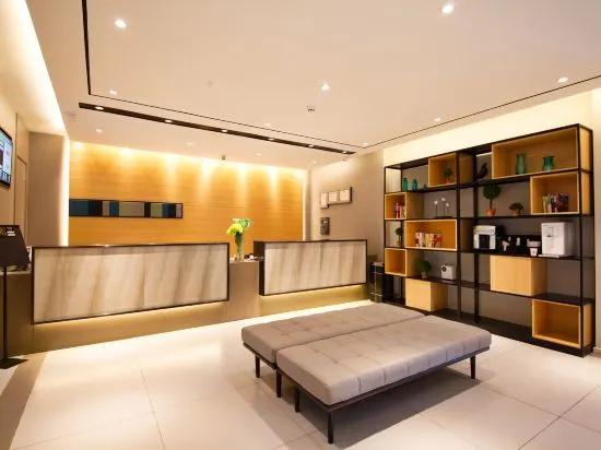 Homeinn Selected Hotel (Changchun University-city Xunchi Plaza)