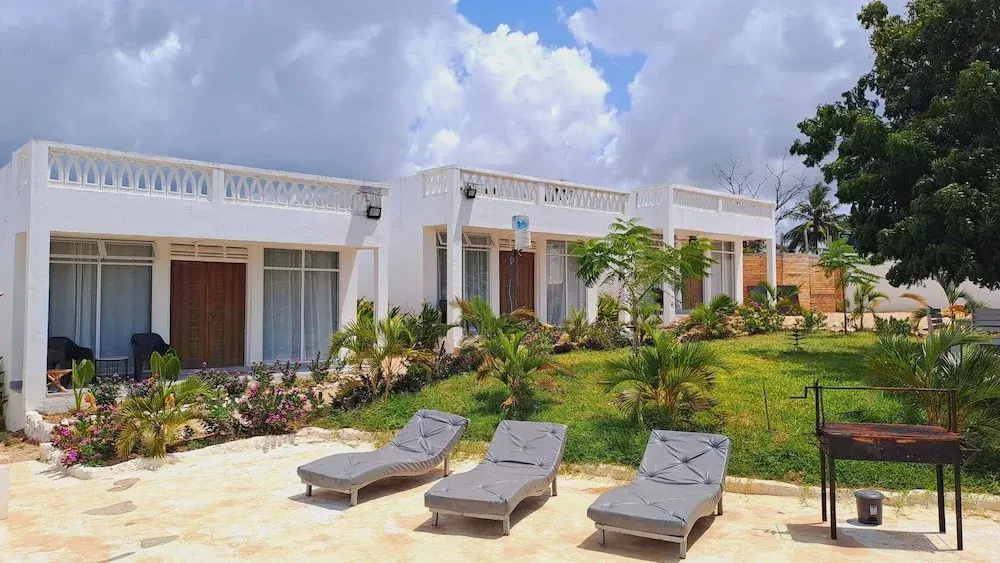 Cave Diani Studio Apartments