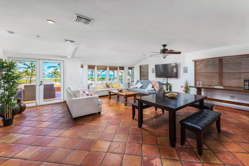 Apartments on Ocean Drive
