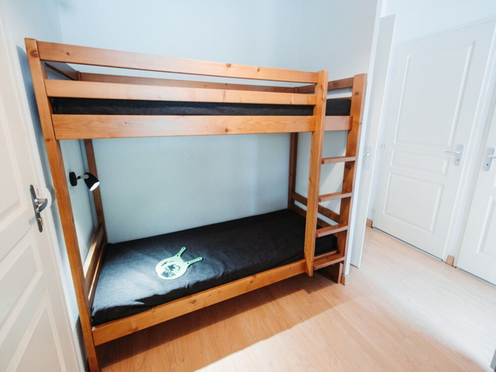 Cozy 2-bedroom Apartment for 4 People