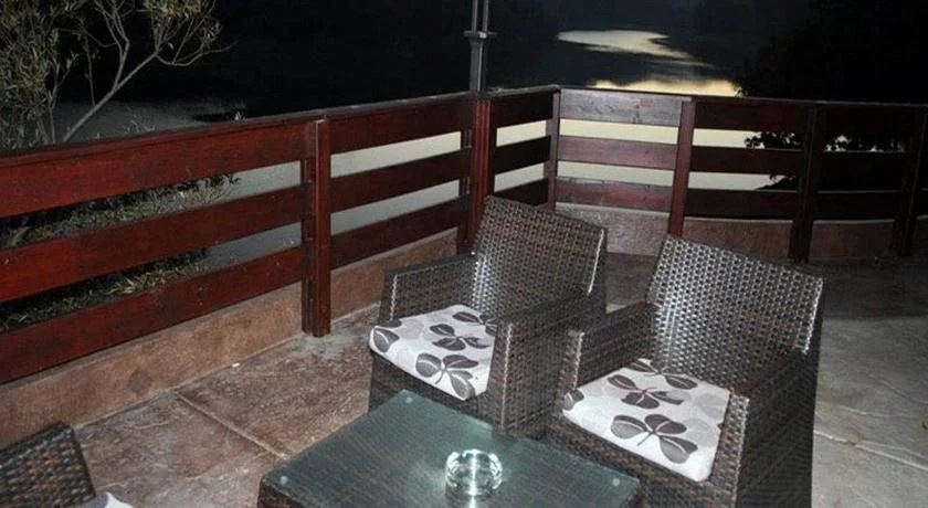 Jezero Hotel
