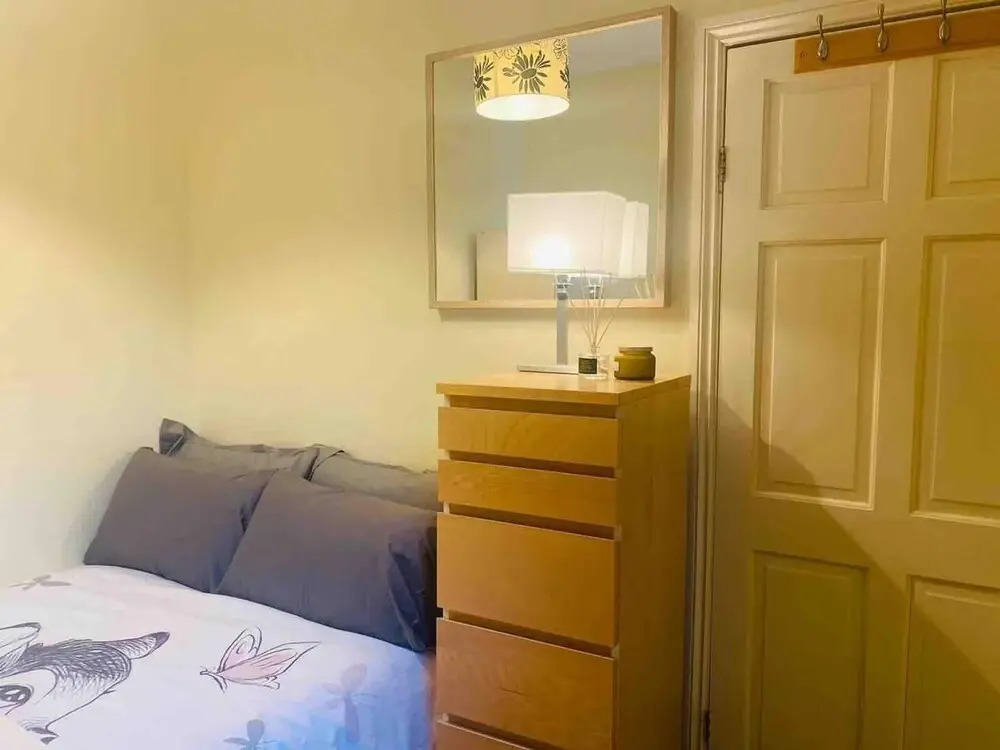 Immaculate 6-bed House in Coventry