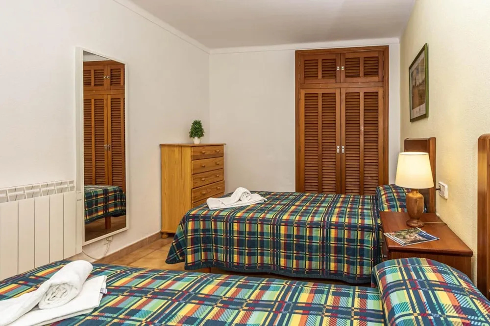 Apartment - 3 Bedrooms with WiFi and Sea views - 107925