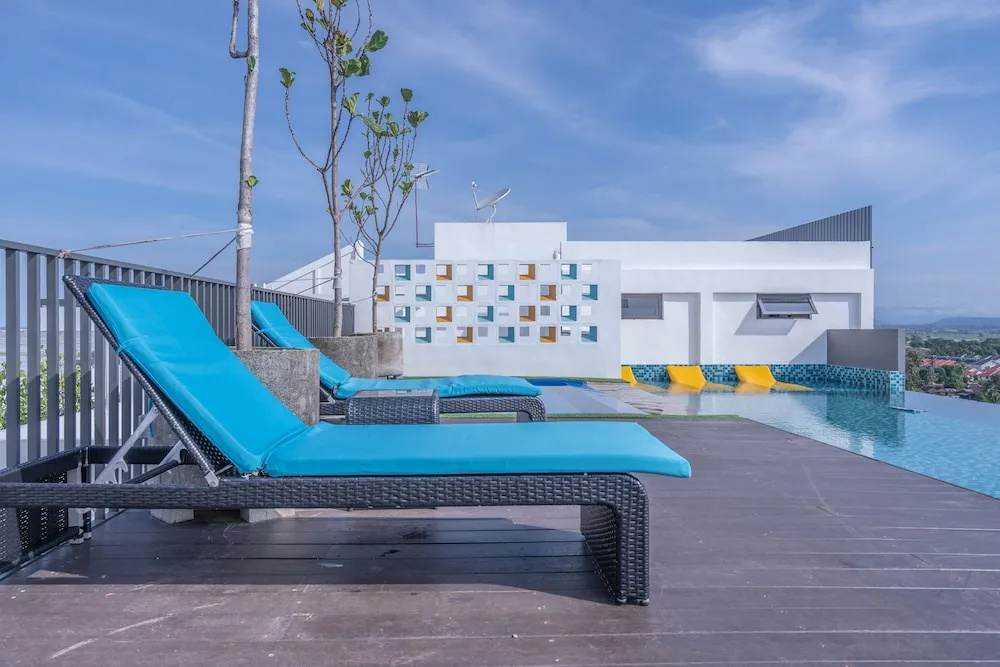 Oyo Home 89574 Studio Imperio