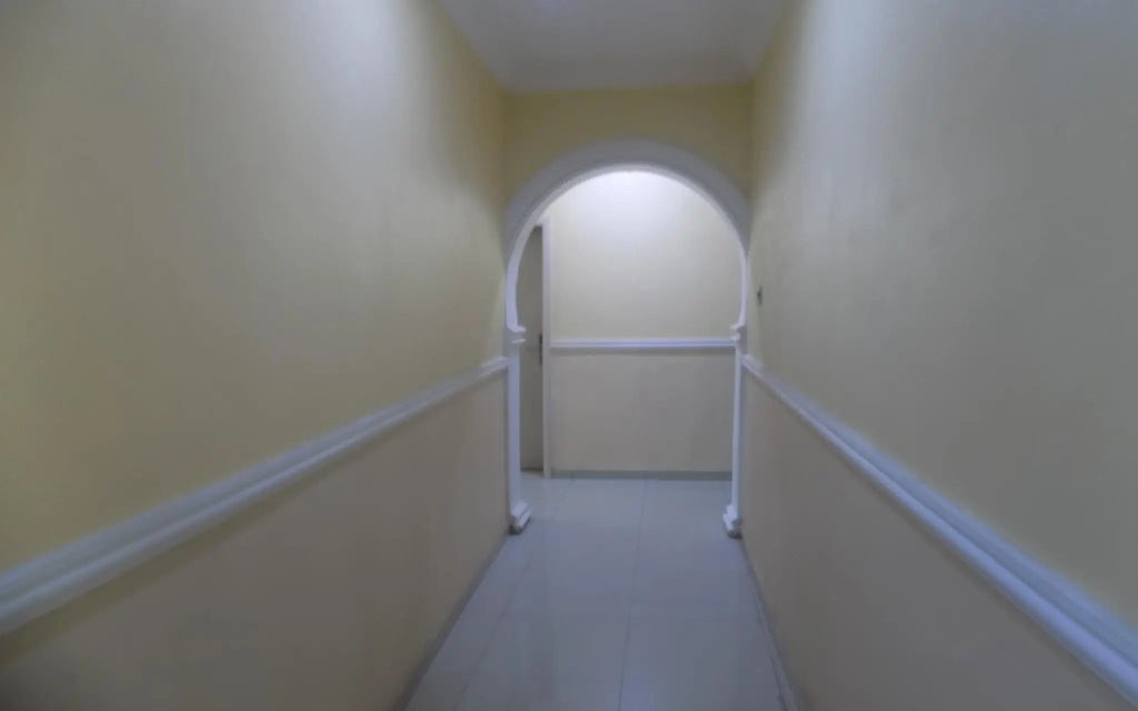 Moongate Hotel and Suites
