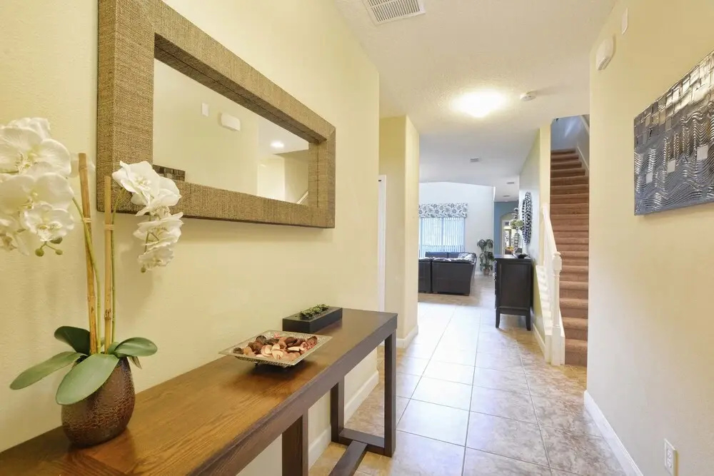 Paradise Palms 8945