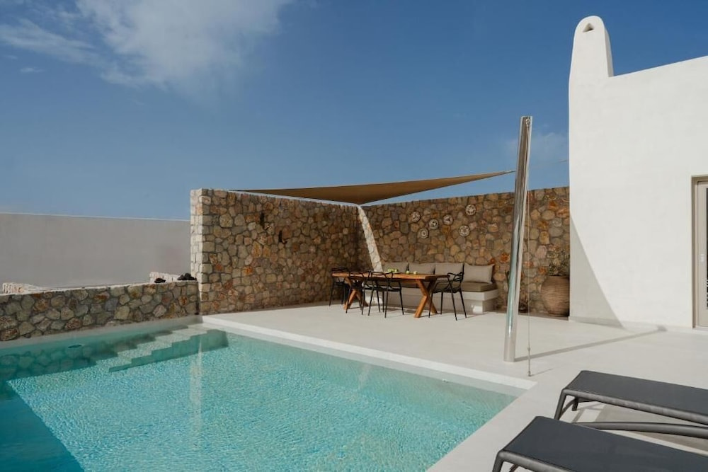 Rizes Villas Santorini with private pool