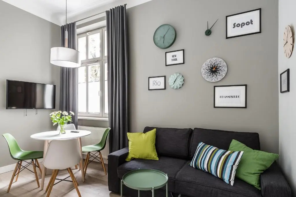 Sanhaus Apartments - CHOPINA 13 - apartamenty w centrum, 5 minut od plaży i deptaka