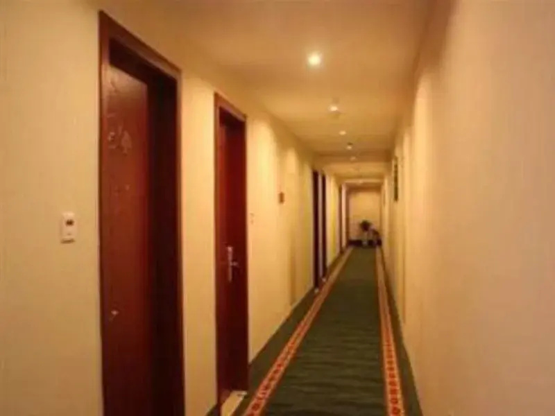 Greentree Inn Jiangdu Longcheng Road Express Hotel