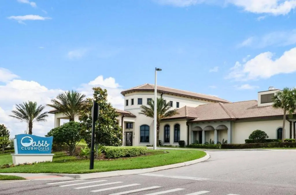 Engaged Your Dream vacation in Champion Gates Large 8 Bedroom Home
