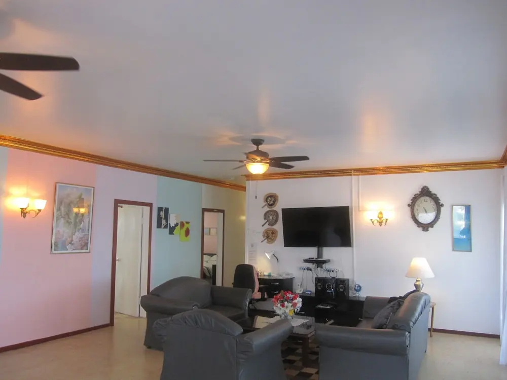 Captain Cook Apartments