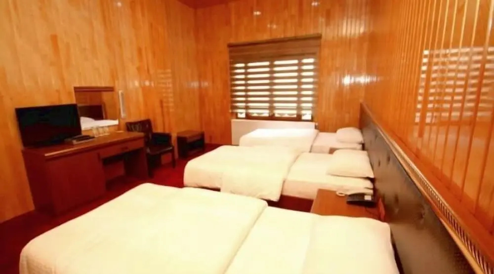 Grand Sis Hotel
