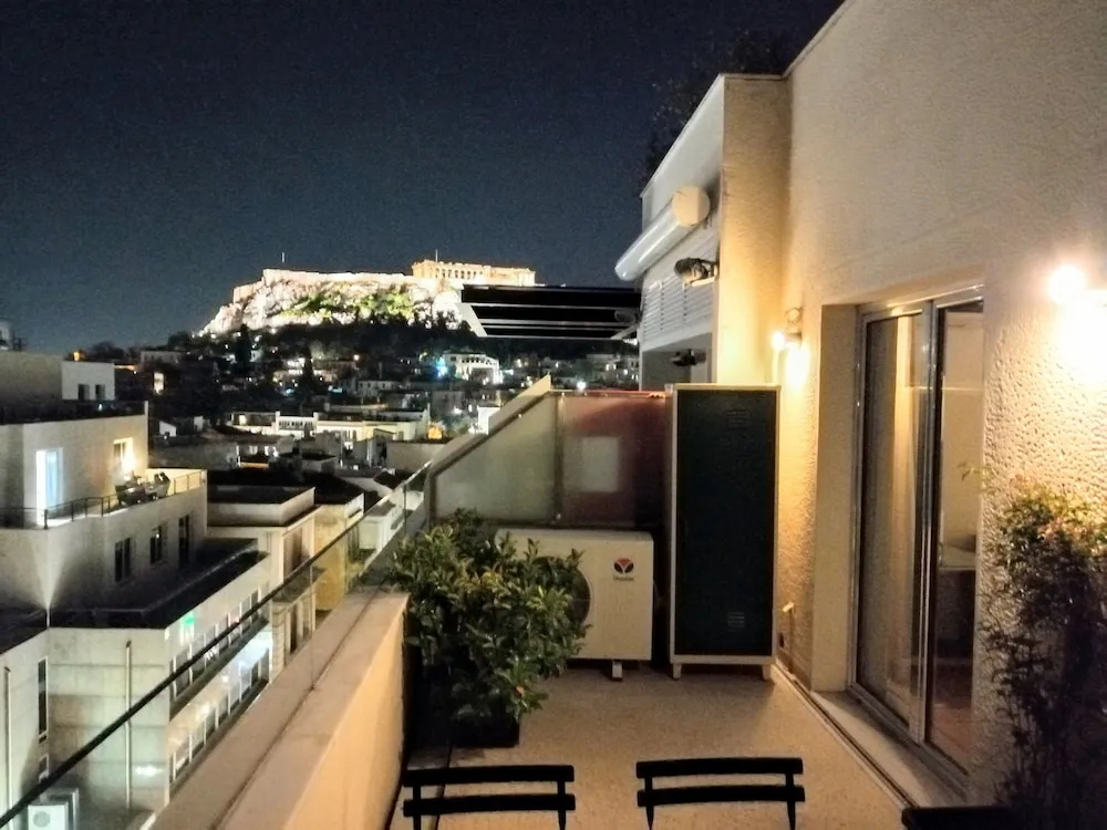 Luxurious loft in Monastiraki