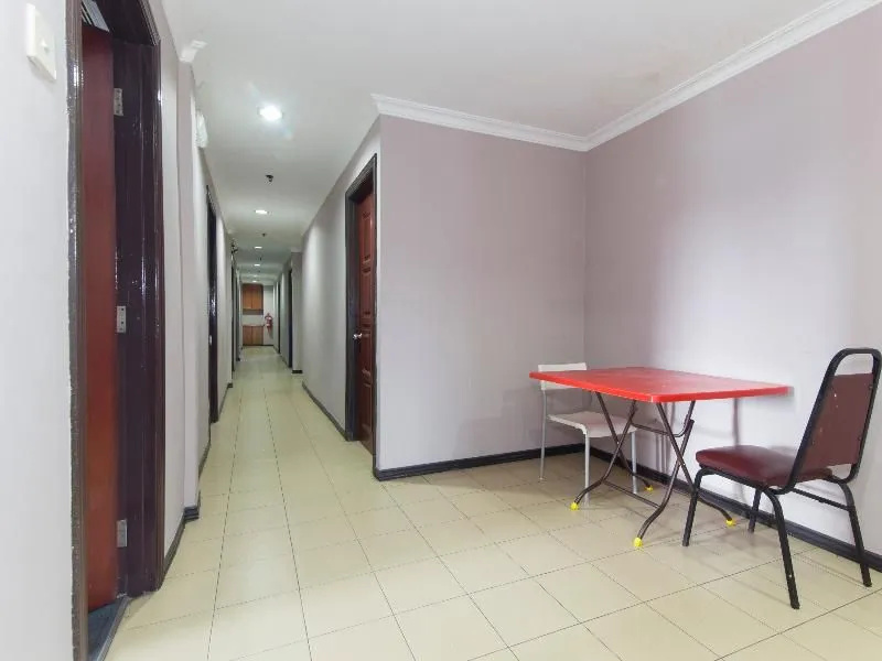 OYO 472 Comfort Hotel 1