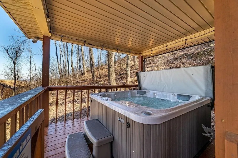 Strollin Bear 3 Bedroom Home by Redawning