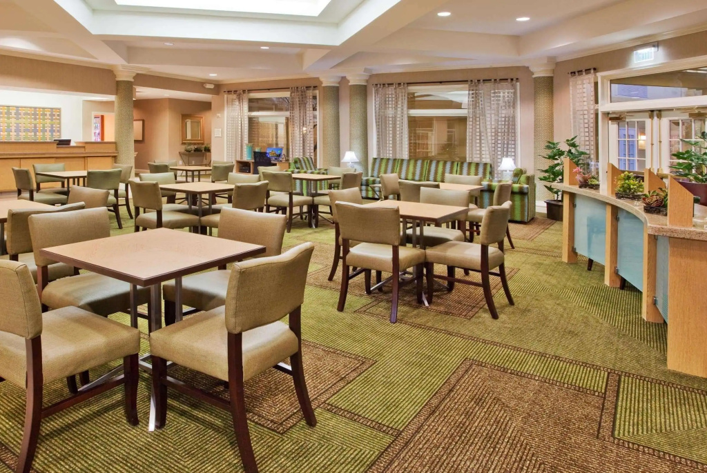 La Quinta by Wyndham Haywood Mall-Near Greenville Downtown