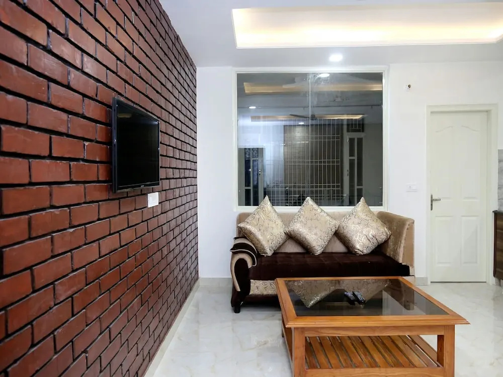 OYO 13769 Home Spacious 3BHK Kasauli