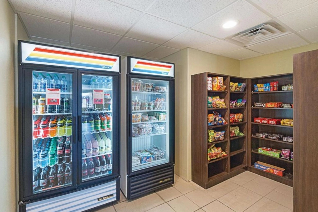 La Quinta Inn & Suites by Wyndham Mathis