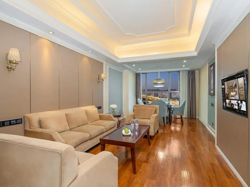 Vienna International Hotel (Chengdu West Railway Station Qingyang Wanda)