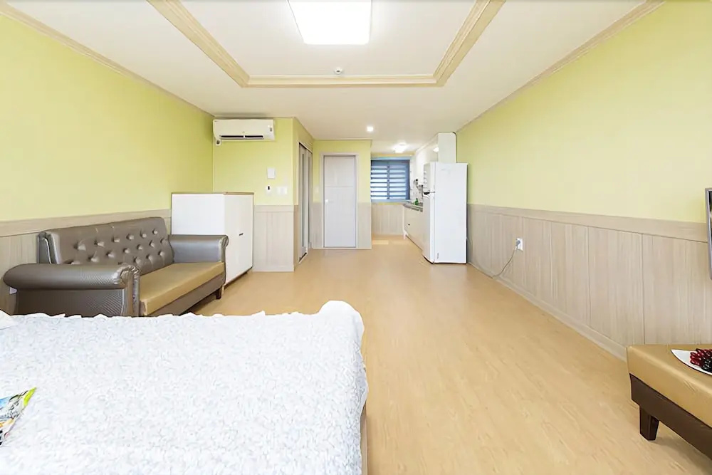 Geoje Mountain & Sea Pension