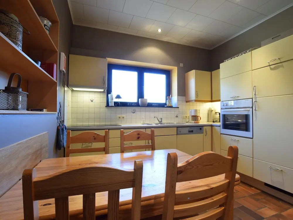 Comfortable Cottage in the Heart of a Beautiful Natural Area with Private Ponds