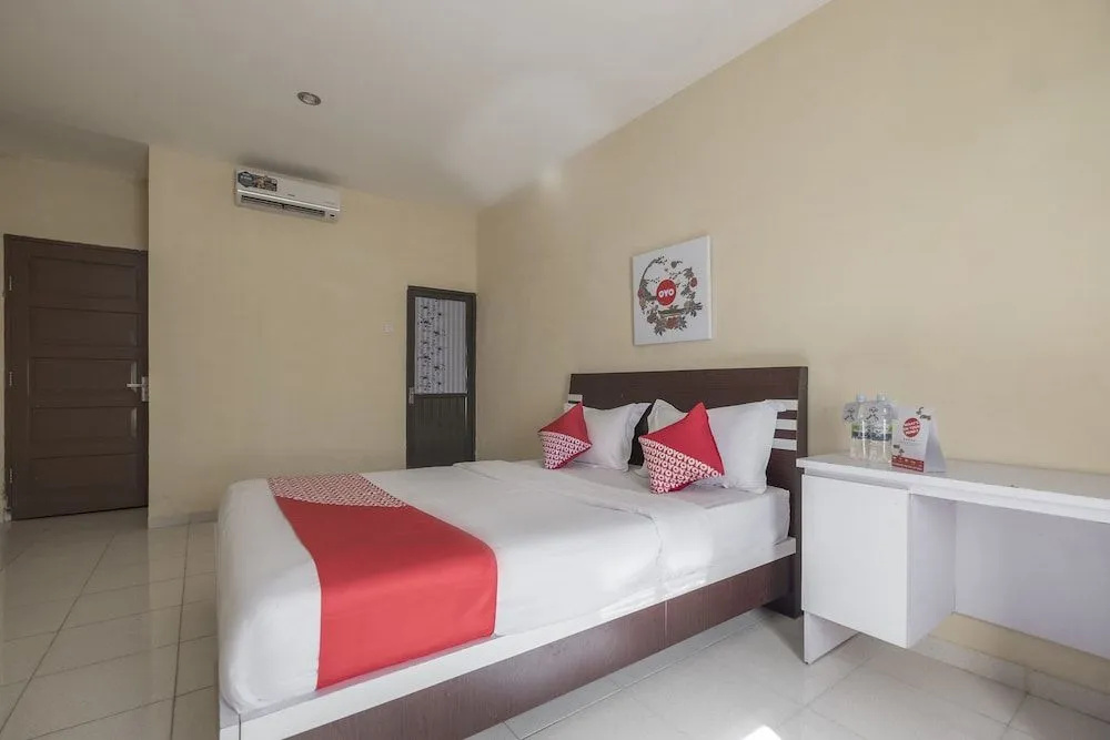 OYO 1075 Rumah Indah Losari Inn