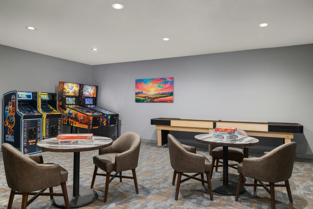 Starlite Yellowstone, Tapestry Collection by Hilton