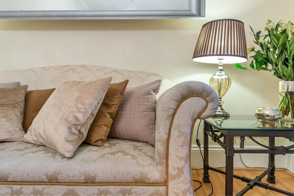 Luxury Private Apartment in Kensington
