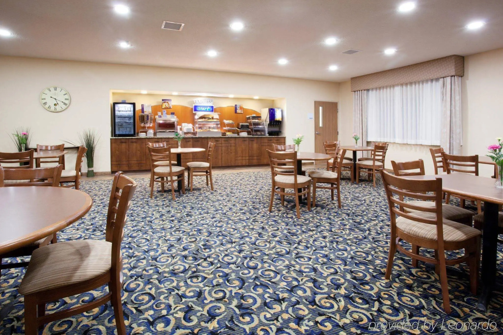 Holiday Inn Express Hotel & Suites Torrington by IHG