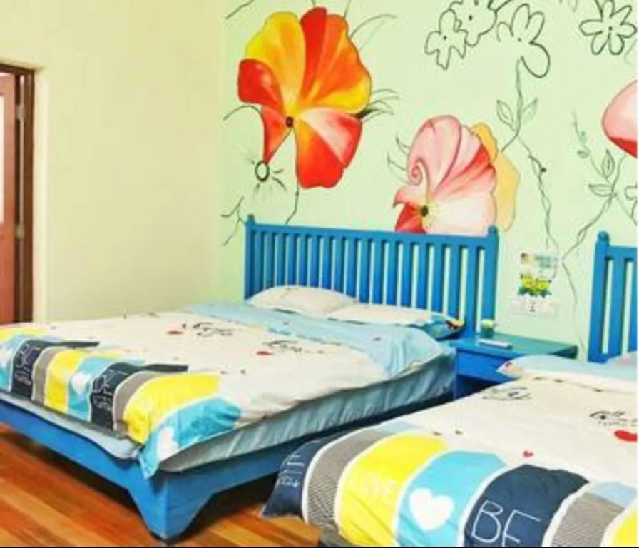 Yatou Backpacker Hostel