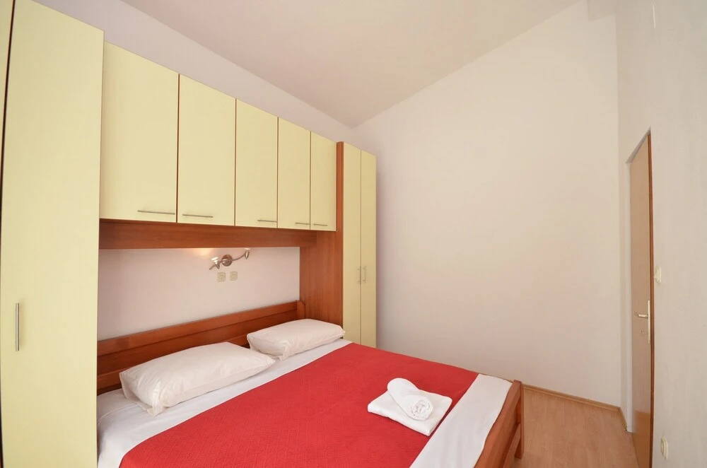 Apartments Sklopina