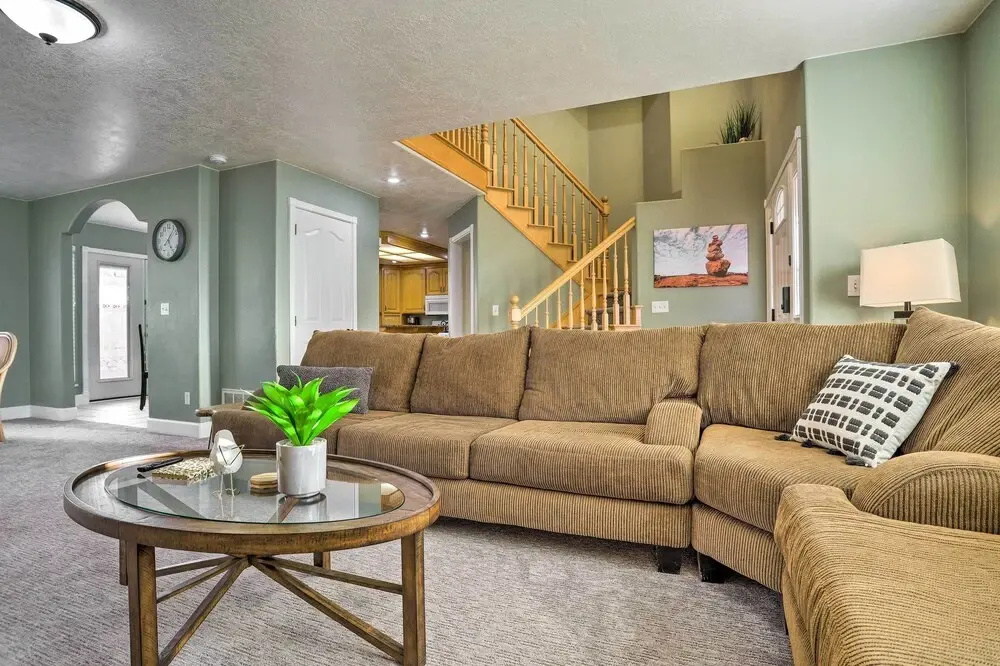 Spacious Family Home, 3 Mi to Dtwn Cedar City