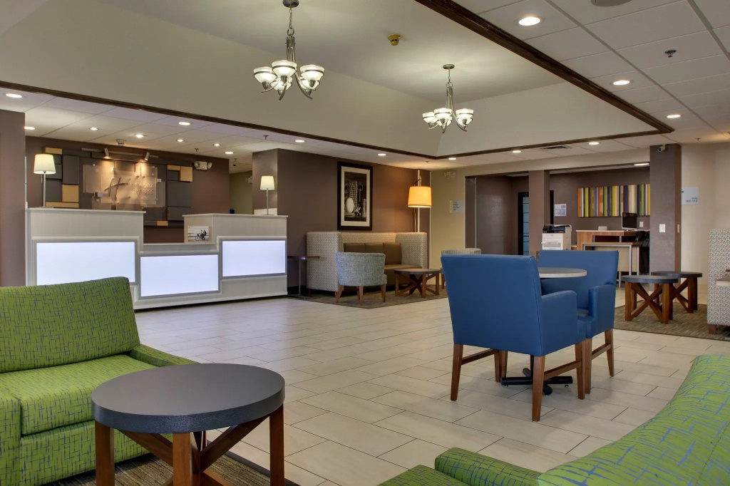 Holiday Inn Express & Suites Lebanon by IHG