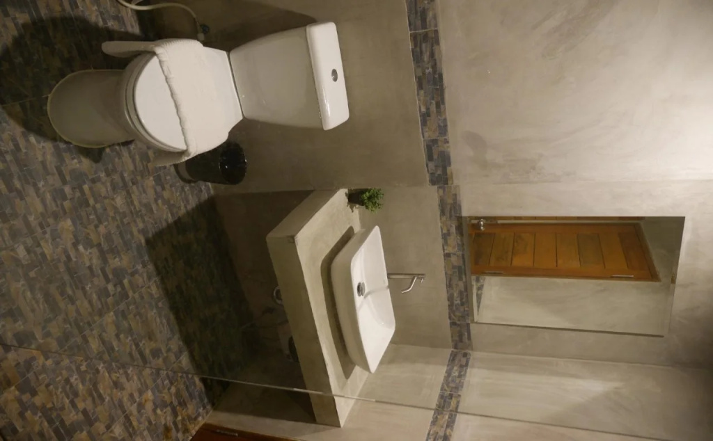 B3 Hotel