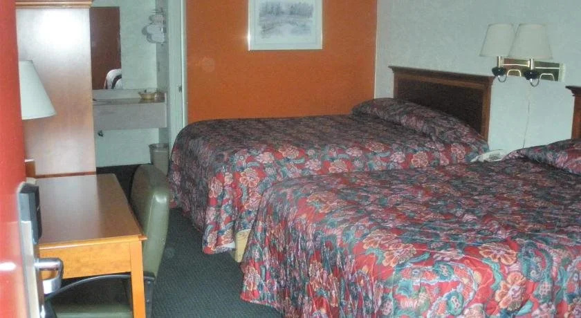 Applegate Inn